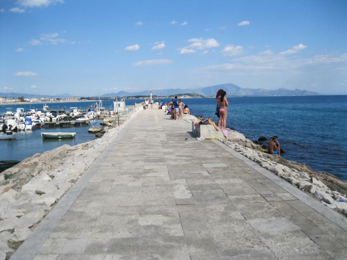 "Il Nespolo" Scauri (Lazio) Exterior foto